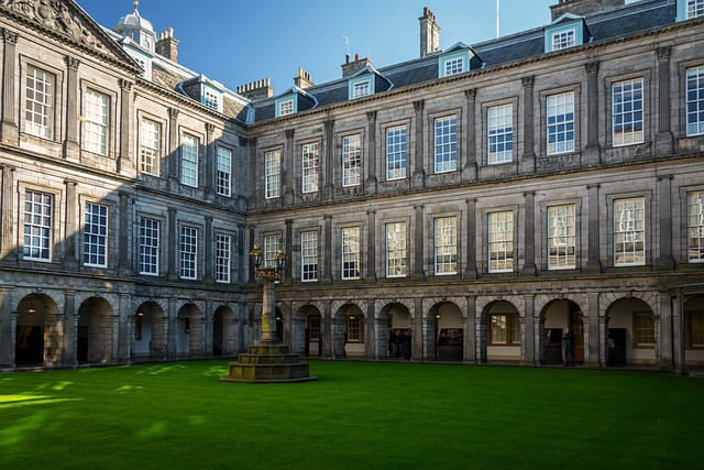 Exploring Edinburgh's Medieval Marvels: Top 10 Must-See Sites 4 holyrood palace 1021614 640